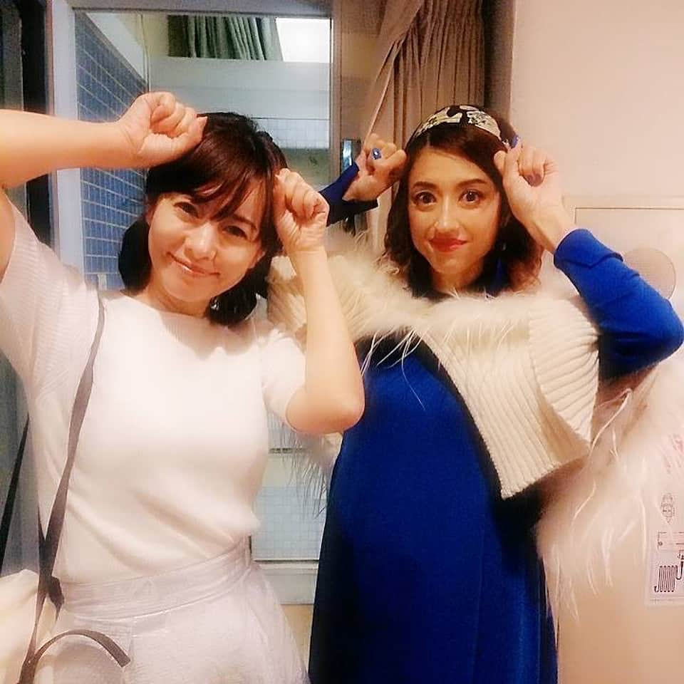 小沢真珠さんのインスタグラム写真 - (小沢真珠Instagram)「昨日はたま姉が観に来てくれました。他にもお友達や親戚など沢山観劇してくれました♪皆さんありがとう❤︎今日は千秋楽！頑張りまーす！  #舞台 #鬼だけ殺っしアムッ  #たま姉 #さとう珠緒 #プンプン #千秋楽 #観に来てね❤︎」9月17日 7時10分 - maju_ozawa