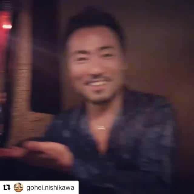 池田香織のインスタグラム：「映画『栞』は10月26日からです✨✨✨ 悟平さんのとっっっっても素敵な演奏が、映画をさらにすばらしく彩ってくださっています🎥💛 撮影から一年ちょっと。 撮影が終わっても集まれる尊敬できる方々に出会えて感謝です😊😘😂 #Repost @gohei.nishikawa (@get_repost) ・・・ 映画「栞」10月26日公開です！三浦貴大さんからコメント頂きました。素晴らしい役者陣。 #7fingered#7fingered_pianist  #piano#pianist#Gohei#Nishikawa#fun#mus#New_York#West_Village#Love#Japanese#ピアノ#ピアニスト#7本指#7本指のピアニスト#ニューヨーク#ウェストビレッジ#面白い#感謝#愛#西川＿悟平#7本指のピアニスト」
