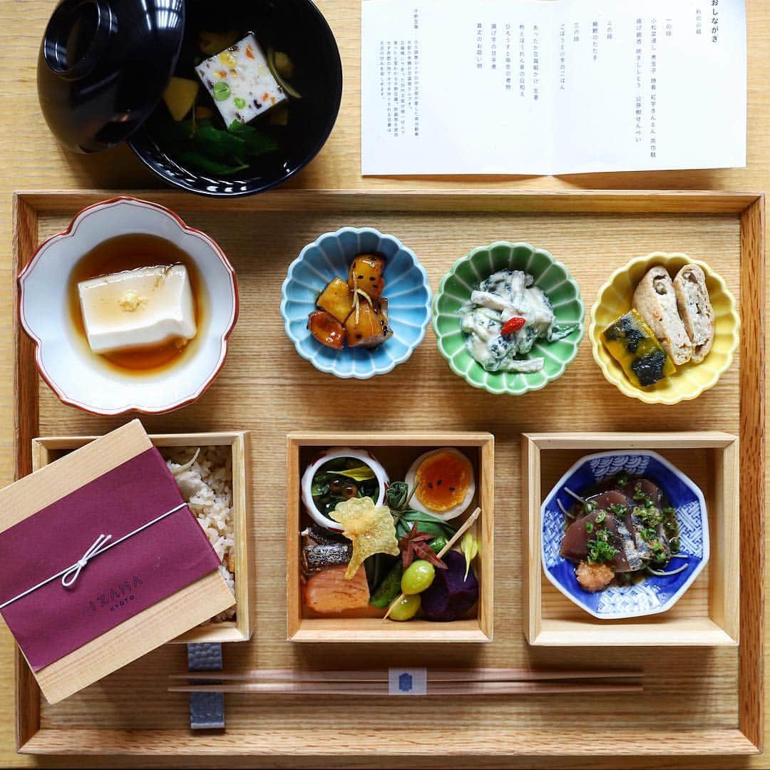 きょん。さんのインスタグラム写真 - (きょん。Instagram)「. .  居様 @izama_kyoto  揚げ芋の甘辛煮、 紅芋きんとん、 ごぼうと小芋のごはん etc...🍁 .  お芋もいっぱい おばんざいで 触れる秋の味覚。  初秋の京都遠足 第一処。  #居様 #kyoto#lunch#IZAMA」9月17日 8時58分 - kyon_tokiiro