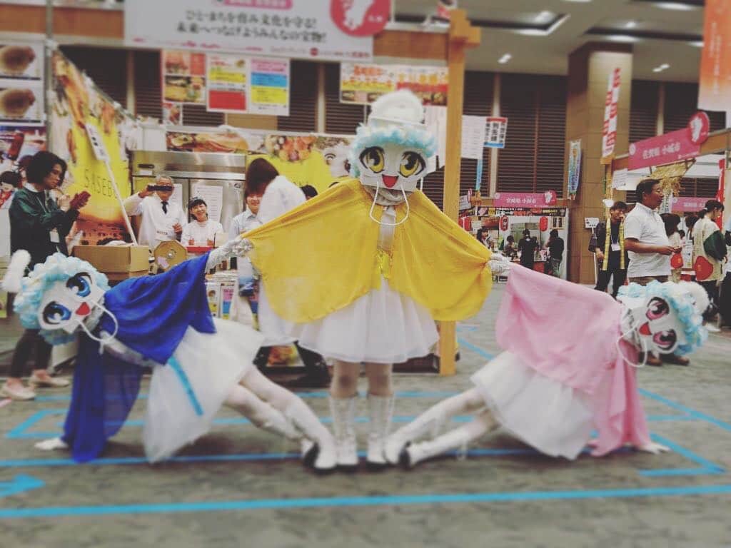 さなせなぼなのインスタグラム：「今週末は佐世保でYOSAKOIさせぼ祭りがあるとよお〜〜〜♡(*´∀｀*)人(*´∀｀*)♡ これはふるさと納税のときのお写真なのだぉ〜+.ｄ(･∀・*)♪ﾟ+.ﾟ組体操をみんなでしたの🤭💕🌺」