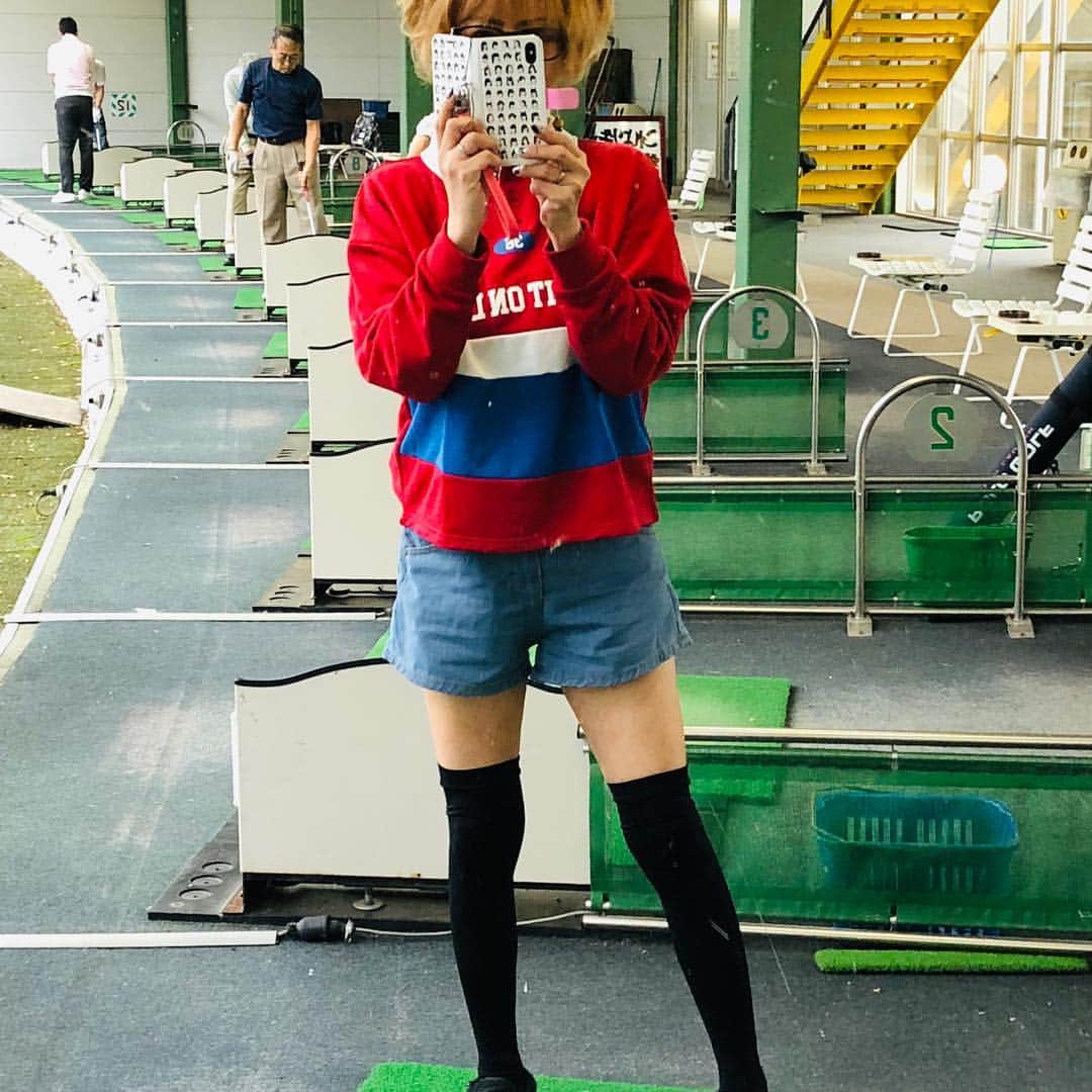 岡田実音のインスタグラム：「練習🏌️‍♀️ 地味に練習🏌️‍♀️」