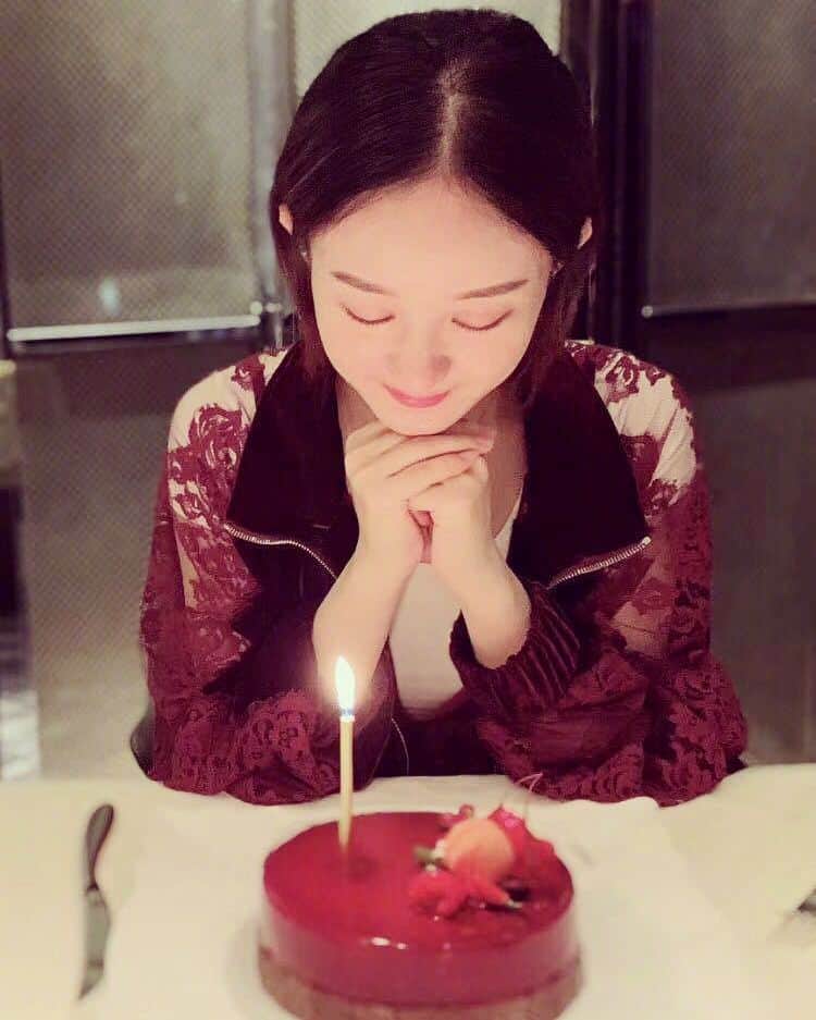チャオ・リーインのインスタグラム：「❤」