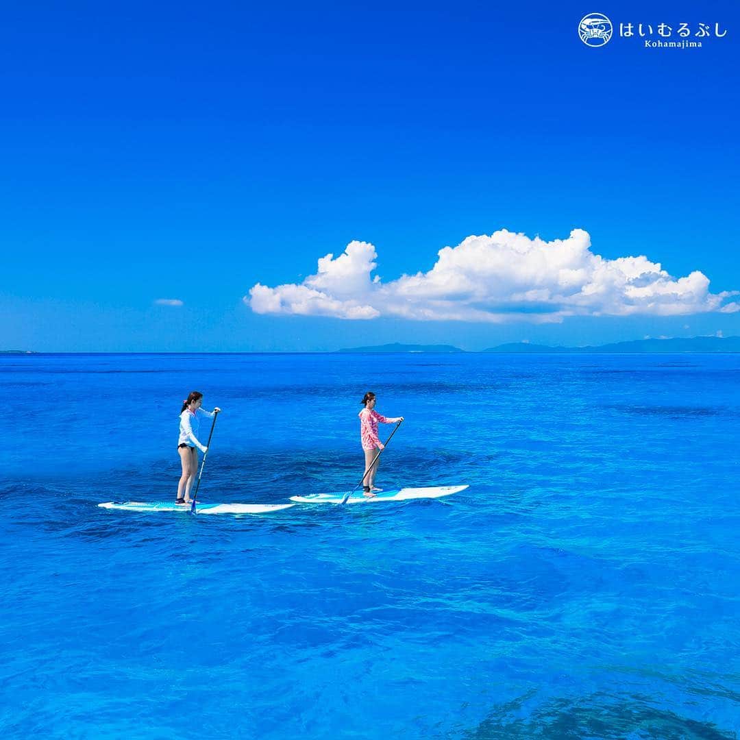 HAIMURUBUSHI はいむるぶしさんのインスタグラム写真 - (HAIMURUBUSHI はいむるぶしInstagram)「スタンドアップパドルボードに乗って、サンゴ礁の海をクルージング。海上からの絶景が楽しめます。#沖縄 #八重山諸島 #小浜島 #スタンドアップパドル #リゾート #はいむるぶし #japan #okinawa #yaeyamaislands #kohamaisland #sup #standuppaddle #bluesea #beachresort #haimurubushi @minefuyu_yamashita.okinawa」10月16日 7時53分 - haimurubushi_resorts