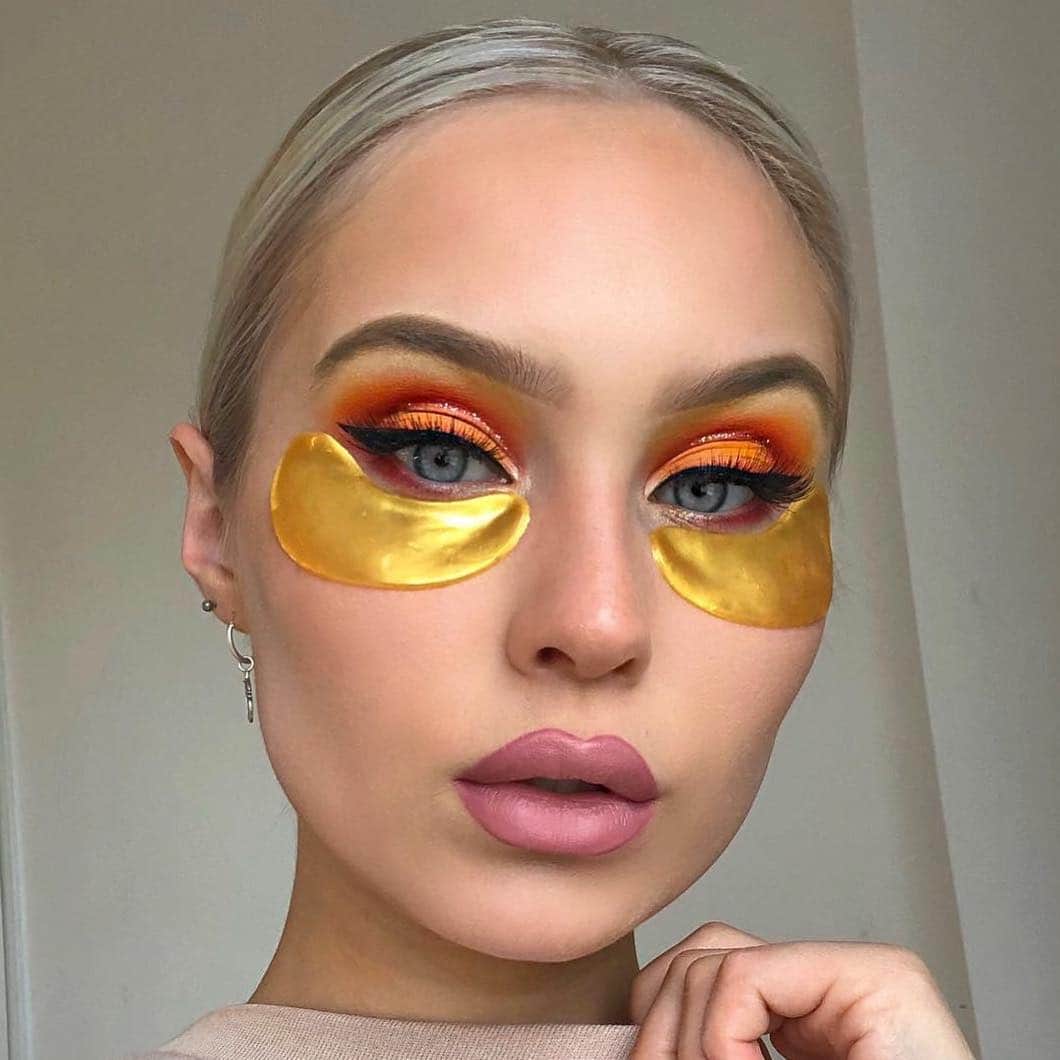 nailart.vids.sのインスタグラム：「@nicolebhm: "Anzeige| getting ready with @facialtox Under eye mask 💆🏼‍♀️ ich hab euch ja versprochen dass ich die Pads mal teste und bislang wurde ich nicht enttäuscht, genauso wie die Gesichtsmasken sind sie super erfrischend. Ich hab sie genutzt um meine Augenpartie aufs Make-up vorzubereiten und Fall Outs vom Lidschatten vorzubeugen, wie ihr seht bin ich heute wieder etwas farbenfroher unterwegs 🌈" #Facialtox」
