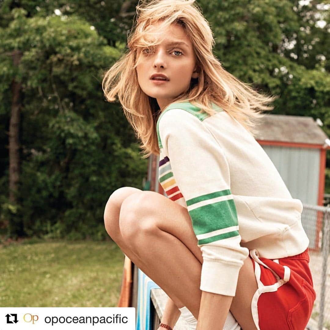 Op oceanpacific Japanのインスタグラム：「#Repost @opoceanpacific with @get_repost Retro #vibes. Get the look on OceanPacific.com #newcollection #knitwear #madeinitaly #lookoftheday #outfit #look #womenswear #surf #surfwear #friends #love #goodvibes #surfing #hoodie #hangloose #ocean #オーシャンパシフィック #スウェット #コーディネート #サーフコーデ #サーフファッション #カジュアルコーデ #ファッション #秋 #冬 #カジュアル #サーフ」
