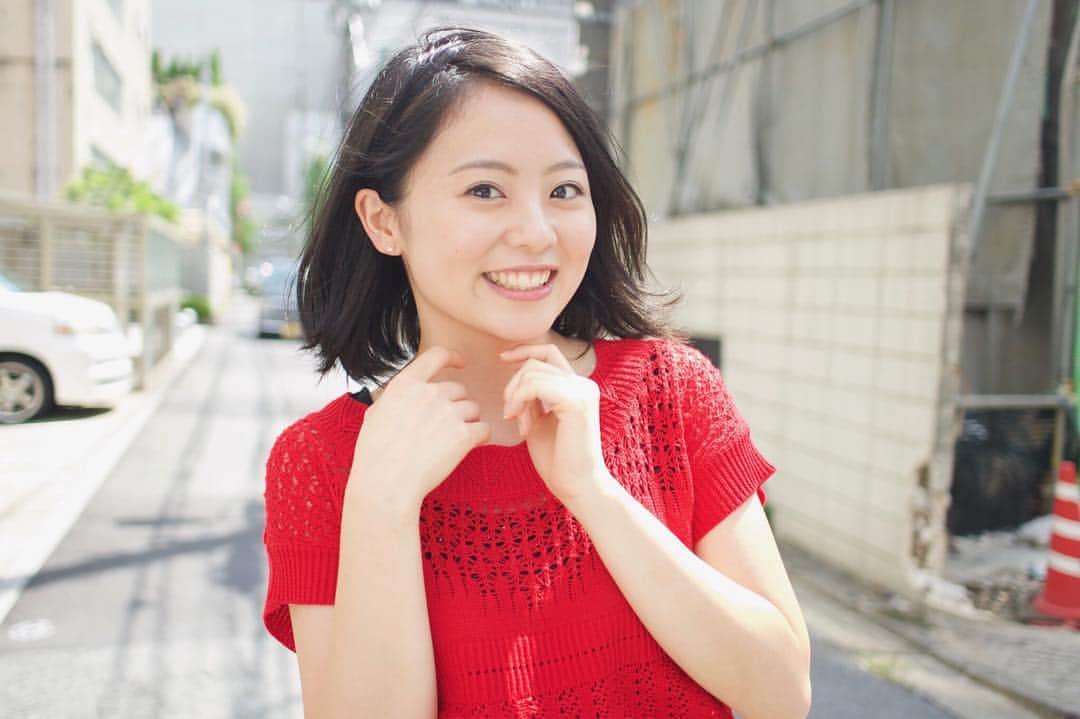 村崎樹江里のインスタグラム：「#studio #ootd #ootdfashion #メイク #コスメ #女子力向上委員会 #化粧 #エナジードリンク #ノマド #カメラ好きな人と繋がりたい #写真好きな人と繋がりたい #デザイン #フォント」
