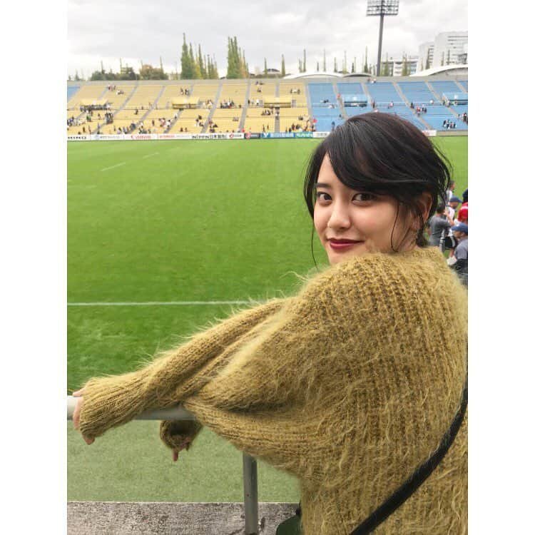 山崎紘菜さんのインスタグラム写真 - (山崎紘菜Instagram)「. 今日は、 キャノンイーグルス vs ヤマハ発動機ジュビロ NTTコミュニケーションズシャイニングアークス vs トヨタ自動車ヴェルブリッツ の2試合を観戦してきました。 楽しかった〜〜 #japanrugbytopleague  #生き返りました笑 #ありがとうございました🙇‍♀️」10月13日 20時32分 - hirona_yamazaki