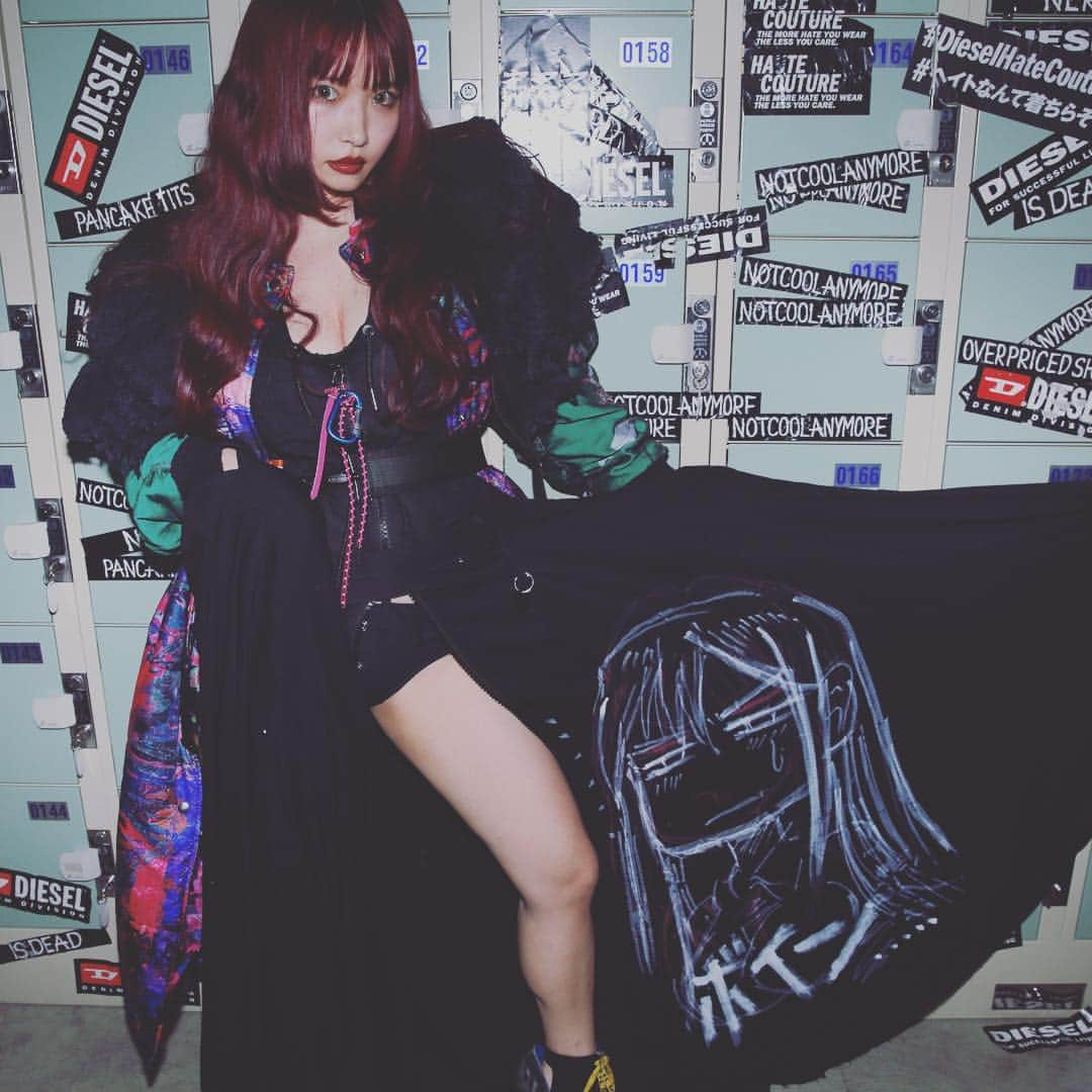 なつかさんのインスタグラム写真 - (なつかInstagram)「💔HAɄTE COUTURE💔 "童顔巨乳" My complex is my weapon 💋 . The more you wear,the less care🔥🔥 @diesel . #diesel#dieselhatecouture  #ヘイトなんて着ちらそう #tokyofashion#snap#model#make#fashion#gallery#movie#gravure」10月13日 23時38分 - natsucaos2