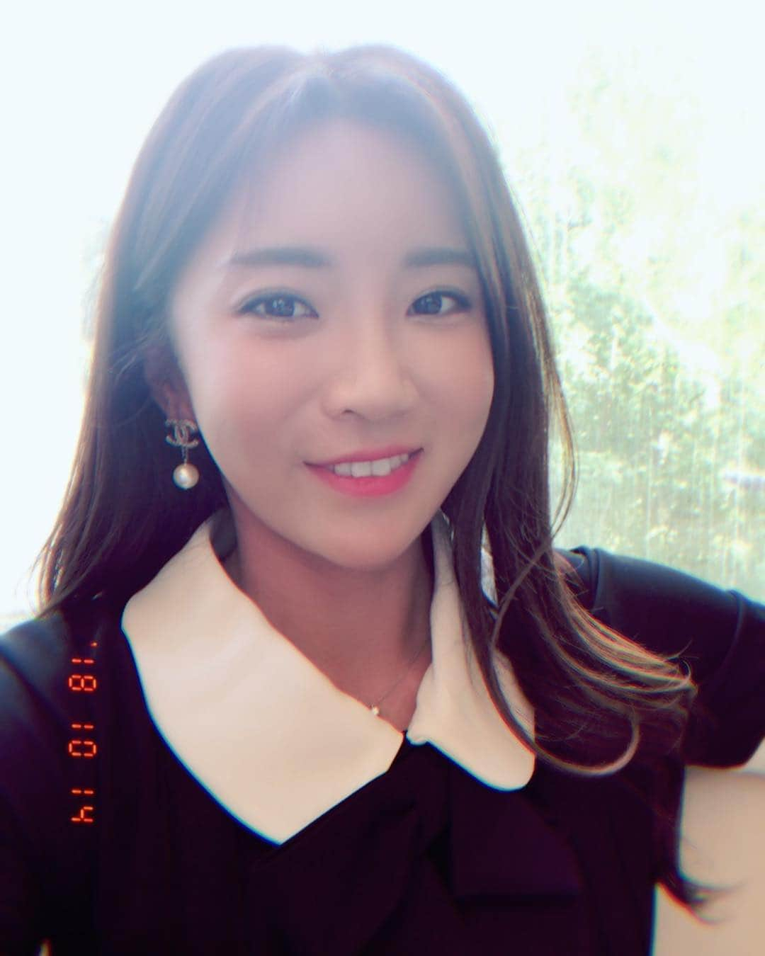 イ・ボミさんのインスタグラム写真 - (イ・ボミInstagram)「- #selfie 스노우필터 진짜 칭찬해요👏」10月14日 16時43分 - bomee.lee