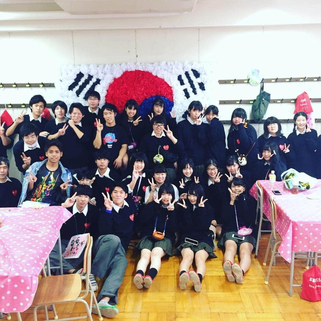 寺山翼さんのインスタグラム写真 - (寺山翼Instagram)「最後の文化祭楽しかったです！ 3-6ありがとう！ 皆さんお疲れ様でした！ #けいりーと2ショット」10月14日 15時13分 - tsubasa4_10