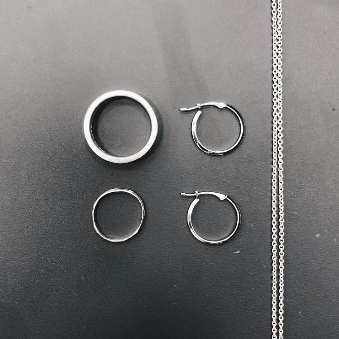 のインスタグラム：「稽古中... . . . 思えばミスコンでかなさんとシチュエーションゲームをやったのがはじめてお芝居でした、それから2年、、、単独公演10/26〜29中目黒でやります 是非見に来てください。来たい方連絡ください。」