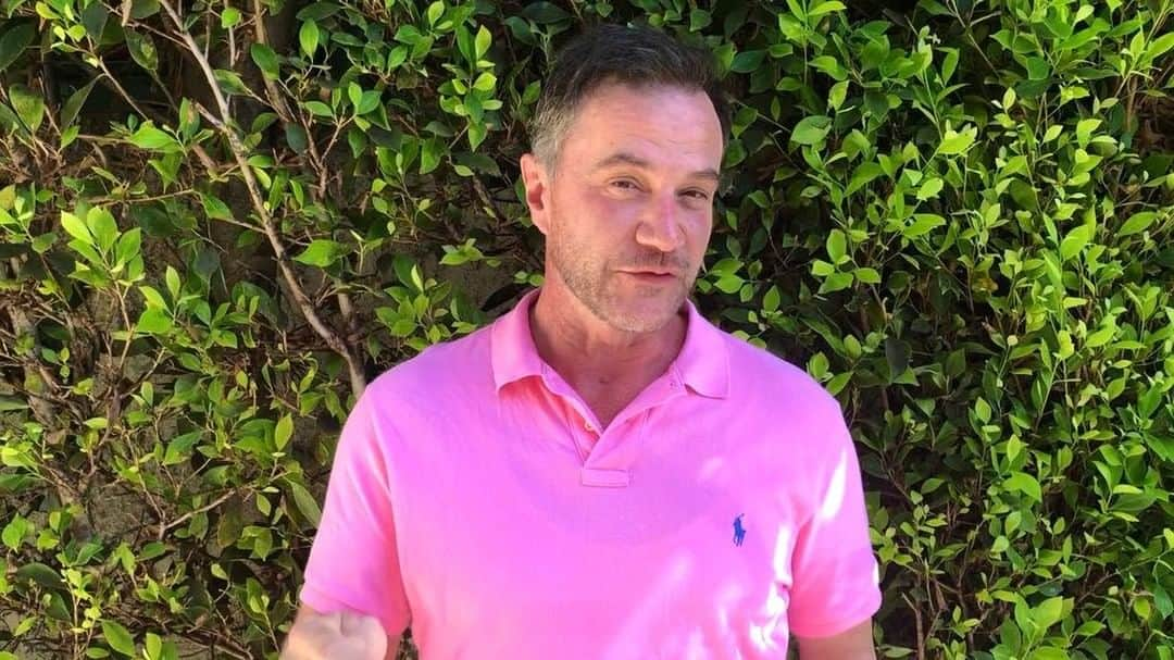 ティム・ディケイのインスタグラム：「Real Men Wear Pink! Link in bio to support this great cause #teamdekay #breastcancerawareness #realmen」