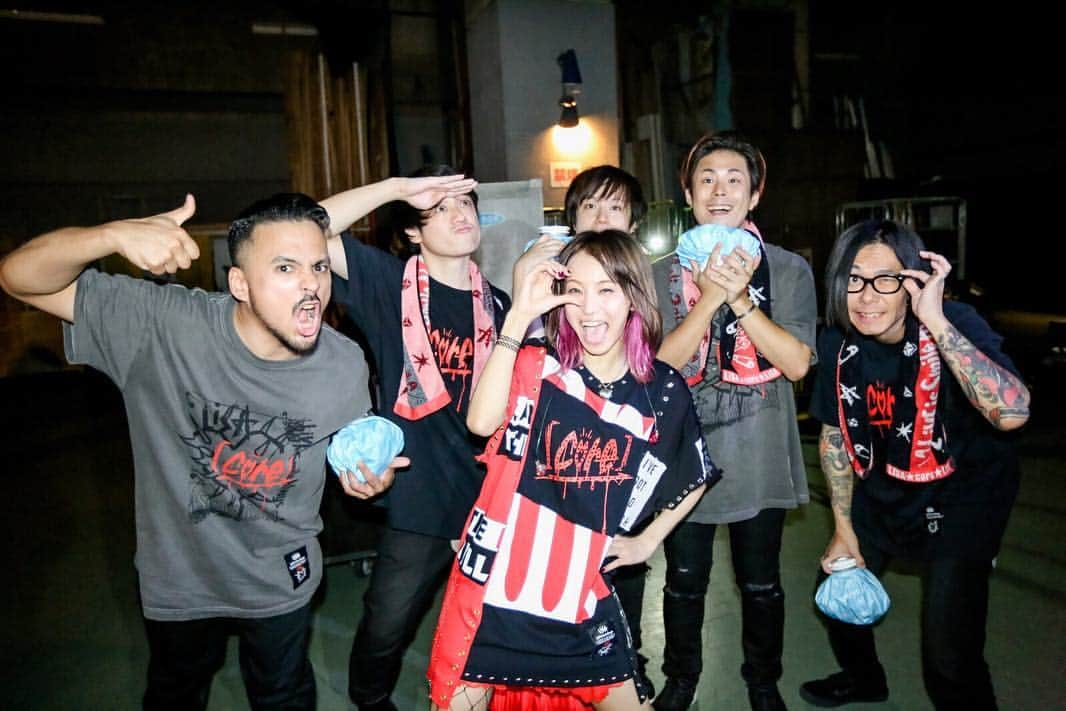 LiSAさんのインスタグラム写真 - (LiSAInstagram)「LiVE is Smile Always〜ASiA TOUR 2018〜［core］@福岡サンパレス ありがとうございましたぁーーっ！果てしなく最高でしたぁぁーーっ！\( ¨̮ )/次は岡山☻ ‪「赤い罠(who loves it?)/ADAMAS」‬12月12日発売です\( ¨̮ )/ photo by @vizkage  #LiSA #core #ADAMAS #福岡」10月15日 11時58分 - xlisa_olivex