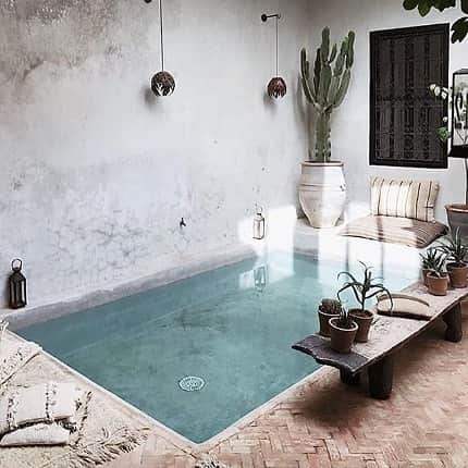 アールジーンのインスタグラム：「Outdoor living.」