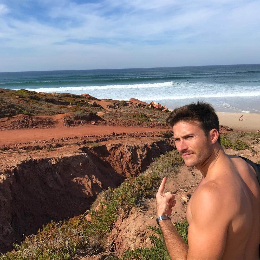 スコット・イーストウッドさんのインスタグラム写真 - (スコット・イーストウッドInstagram)「Had a great time in Portugal 🇵🇹 .  A country full of adventure.  Now back to Bulgaria to finish strong on #theoutpost」10月15日 23時20分 - scotteastwood