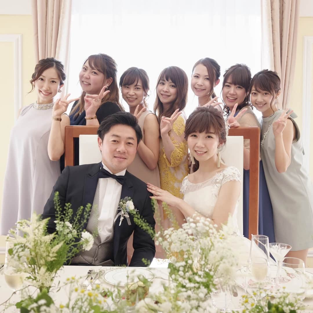 市岡麻美さんのインスタグラム写真 市岡麻美instagram 結婚式 新潟のお菓子屋さんの家に生まれた メルヘン 美樹の結婚式 大学の友達 軽井沢の石の教会で挙げたので パティシエのお父さんがケーキで教会を再現 美樹がお父さんラブなのがウチと一緒で