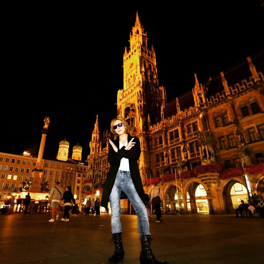 YOSHIKIさんのインスタグラム写真 - (YOSHIKIInstagram)「I’m in #Munich #Germany! #marienplatz ドイツ🇩🇪にいます。」9月22日 21時53分 - yoshikiofficial