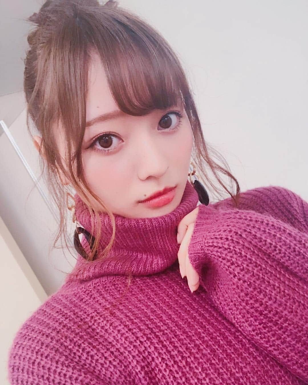 樋口日奈ファンアカウントのインスタグラム：「最近忙しかったので投稿できてませんでした😭 また今日から再開しますのでよろしくお願いします！😊 #梅澤美波  #梅澤美波推し」