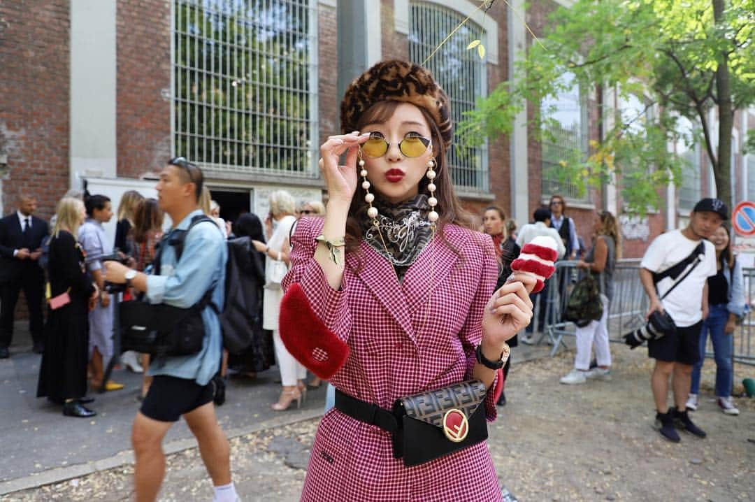 明日花キララさんのインスタグラム写真 - (明日花キララInstagram)「FENDI❤︎Milan🇮🇹 . #Italia 🍕🍕🍕」9月23日 11時48分 - asukakiraran