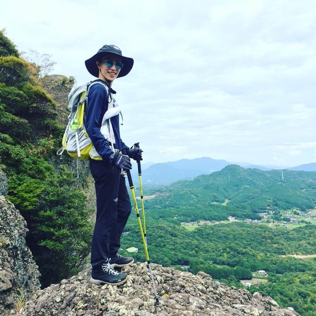 早霧せいなさんのインスタグラム写真 - (早霧せいなInstagram)「今年の夏は山にも登りましたー  #自然からパワーチャージ💪 #詳しくは #butakomeのコラムで」9月23日 12時04分 - seinasagiri_official