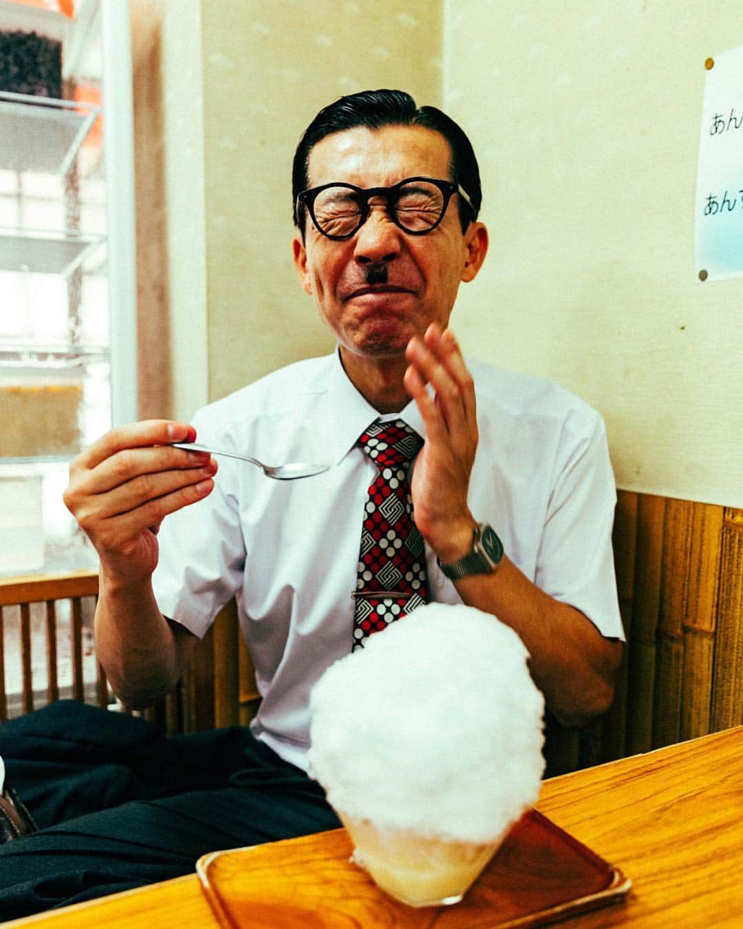 岩井ジョニ男のグルメインスタ