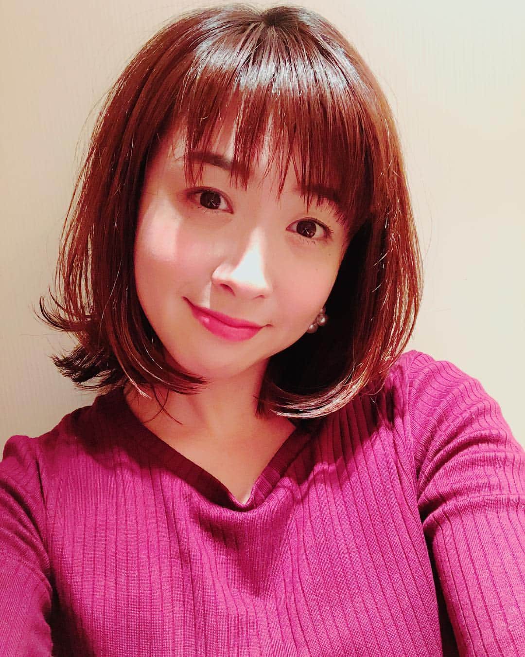 黛英里佳さんのインスタグラム写真 - (黛英里佳Instagram)「やっと髪切りましたー😭✨ 久しぶりのボブ😊 #洗うの楽 #乾かすの楽 #最高😭」9月23日 12時33分 - erikamayuzumi_official
