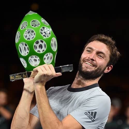ジル・シモンのインスタグラム：「14ème titre sur le circuit ATP ! 🏆💥 @moselleopen #GillesSimon #MoselleOpen #Metz」