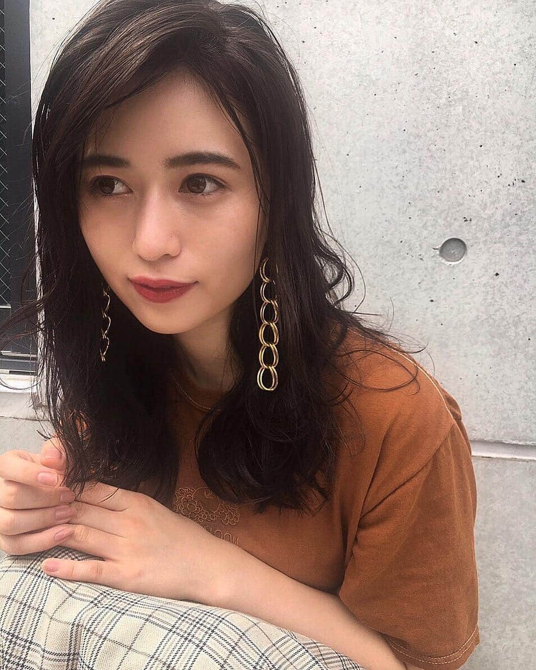 菅野梓のインスタグラム：「. 染めてもらった髪色少し抜けてきて今いい感じです🙆💕3パターン楽しかったです撮影ありがとうございました💇✨ @kenya.aiba  今月末もよろしくお願いします🙇🙇💫 . 10月埋まって来ましたが何日か空きございますのでサロモご依頼お待ちしてます🙆 . #サロモ撮影 #サロモ #サロモ募集  #サロンモデル #下北沢 #shimokitazawa #cut #color #hairstyle #hairstyles #haircut #hairarrange #hairmakeupdiary #cosmetics #salon #salonmodel #fff」