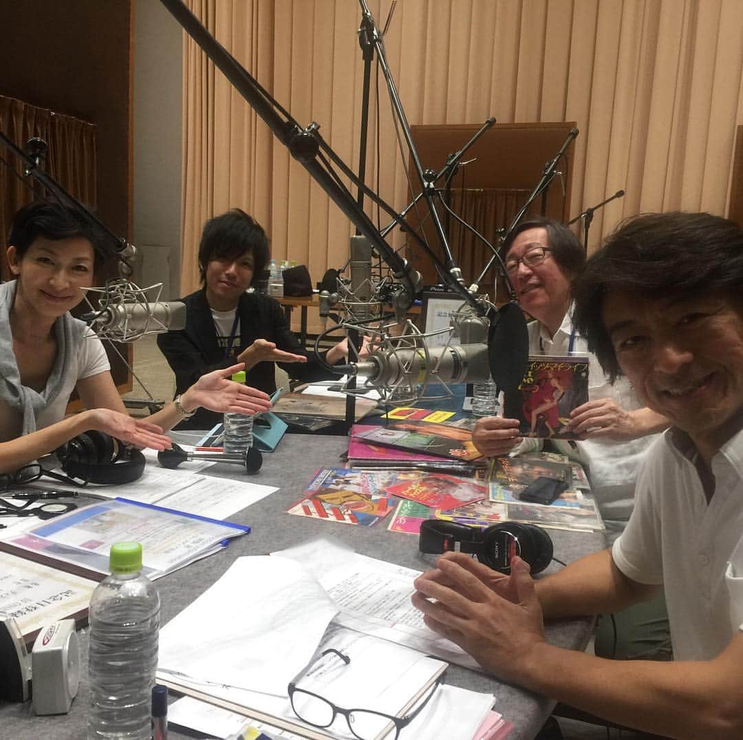 高頭なおのインスタグラム：「NHK-fm 今日は1日ディスコミュージック三昧😃 まもなくで〜す♬」