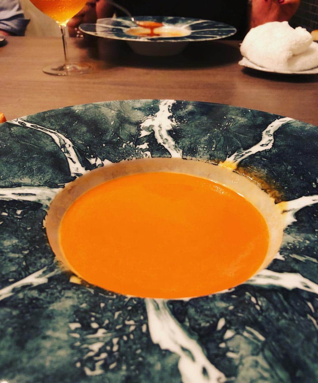 濱野りれさんのインスタグラム写真 - (濱野りれInstagram)「French 'bonnu' #Reservation ➡︎ A few weeks #Taste ➡︎A This restaurant is particular about the original taste of ingredients. Most of dishes use only water and salt. I love organic thinking💓 . . #bonnu#rirelog#french#japaneserestaurant #toptokyorestaurant#winelover #wineandfood  #roppongi#tokyoeats#foodlover#食べログ#フレンチ#代々木#渋谷#食べるの大好き#ワイン#予約必須#ボニュ」9月24日 11時03分 - riregram
