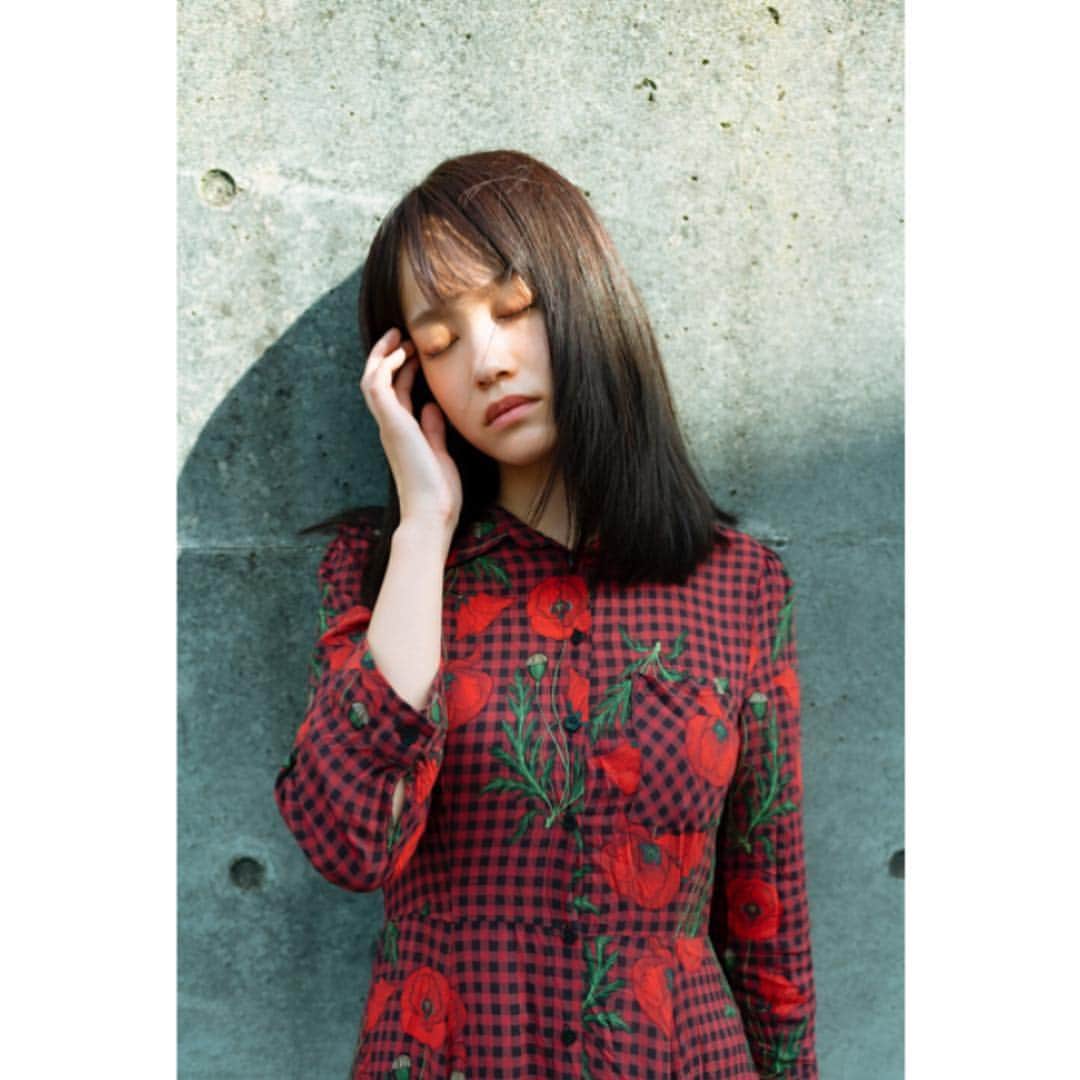 夏目志乃さんのインスタグラム写真 - (夏目志乃Instagram)「届けって思ってる。 毎回思ってるよ。」9月24日 21時32分 - shinonatsume