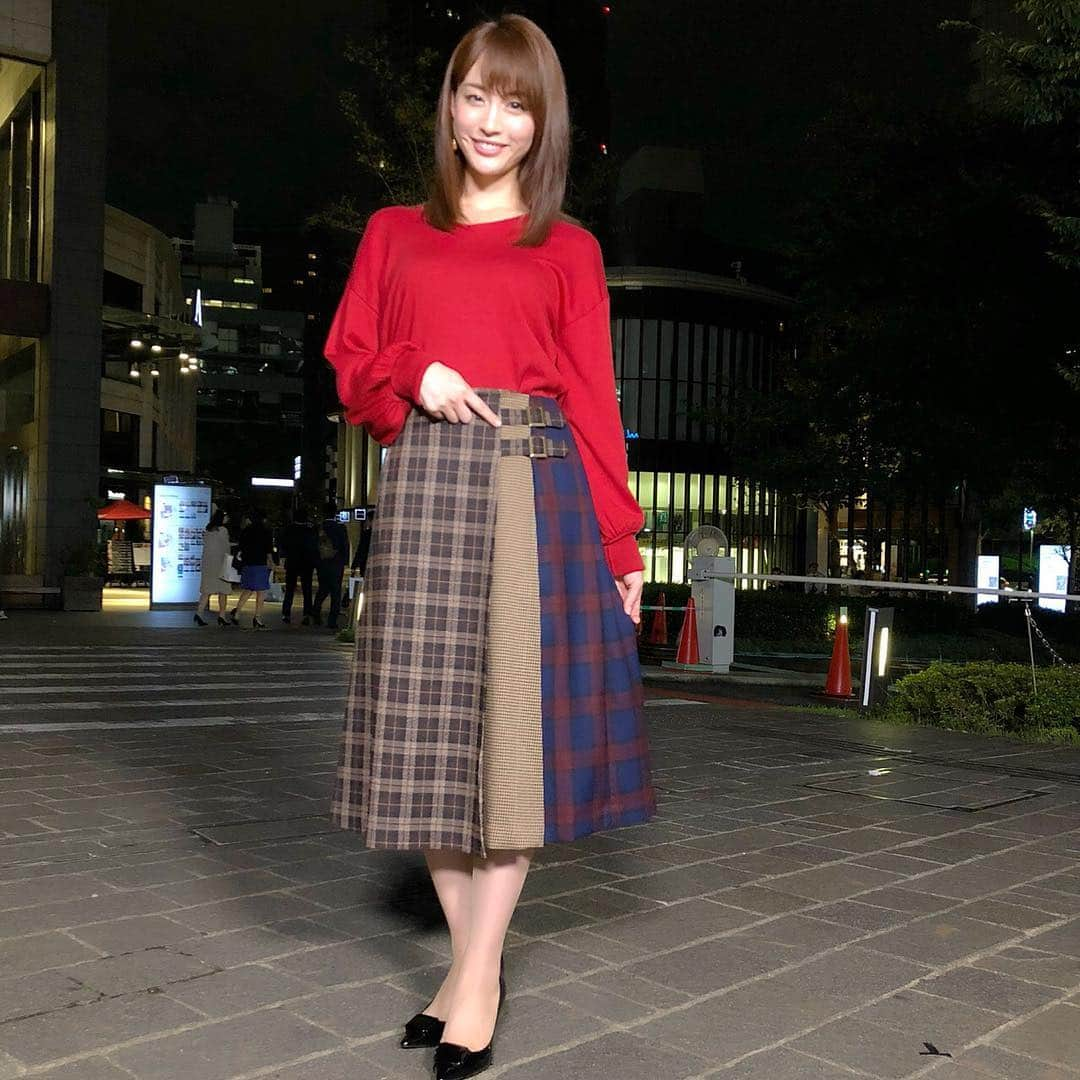 新井恵理那のNキャスさんのインスタグラム写真 - (新井恵理那のNキャスInstagram)「3種の柄があしらわれていて存在感のあるスカートです♪様々な色のニットをインしたらこの冬大活躍してくれそうですね！ 先週の衣装、 トップス、ボトムス /  IMAGE  @image_jp #新井恵理那  #新情報7daysニュースキャスター」9月24日 13時11分 - tbs_7nc