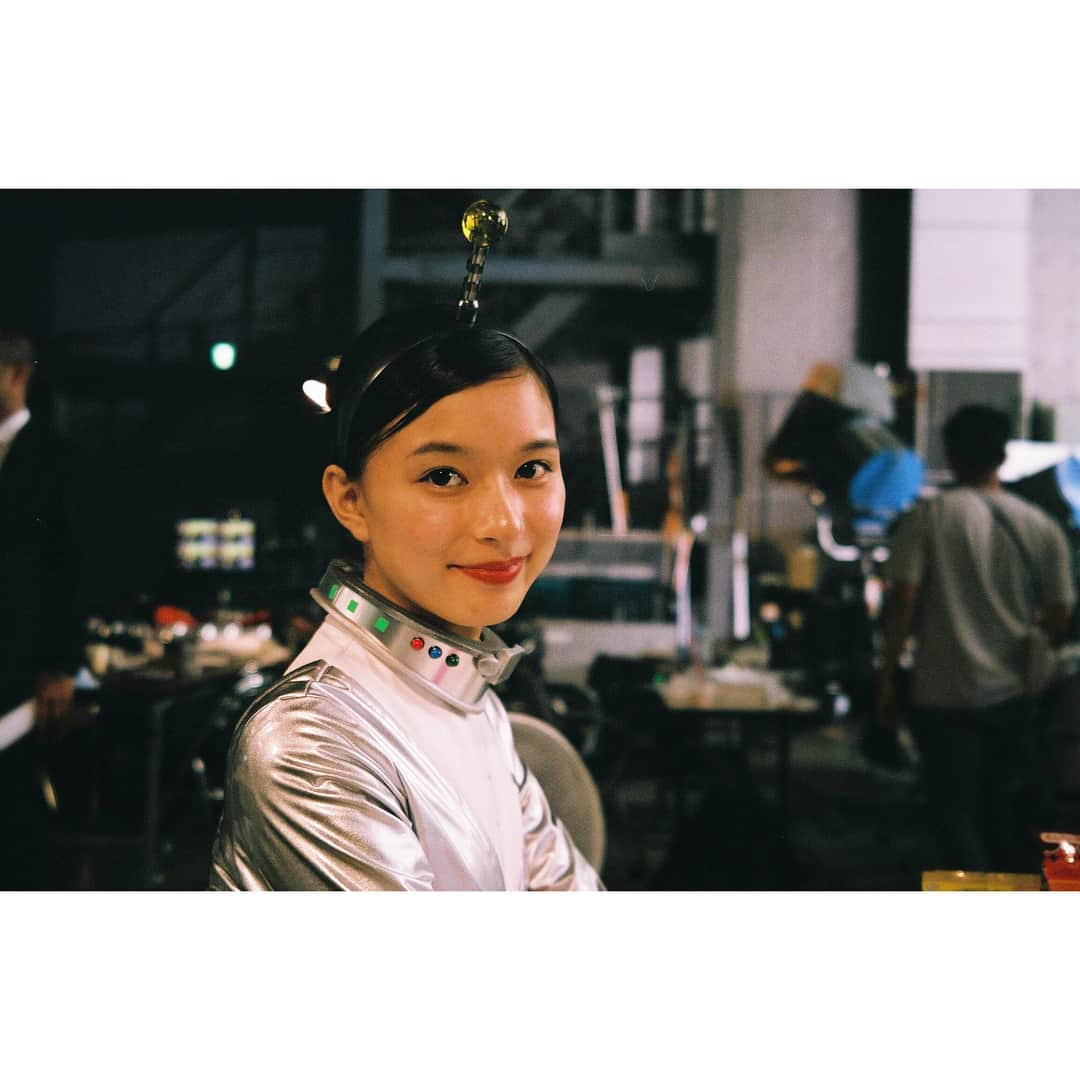 芳根京子さんのインスタグラム写真 - (芳根京子Instagram)「👽 #film #三井住友海上」9月24日 16時03分 - yoshinekyoko