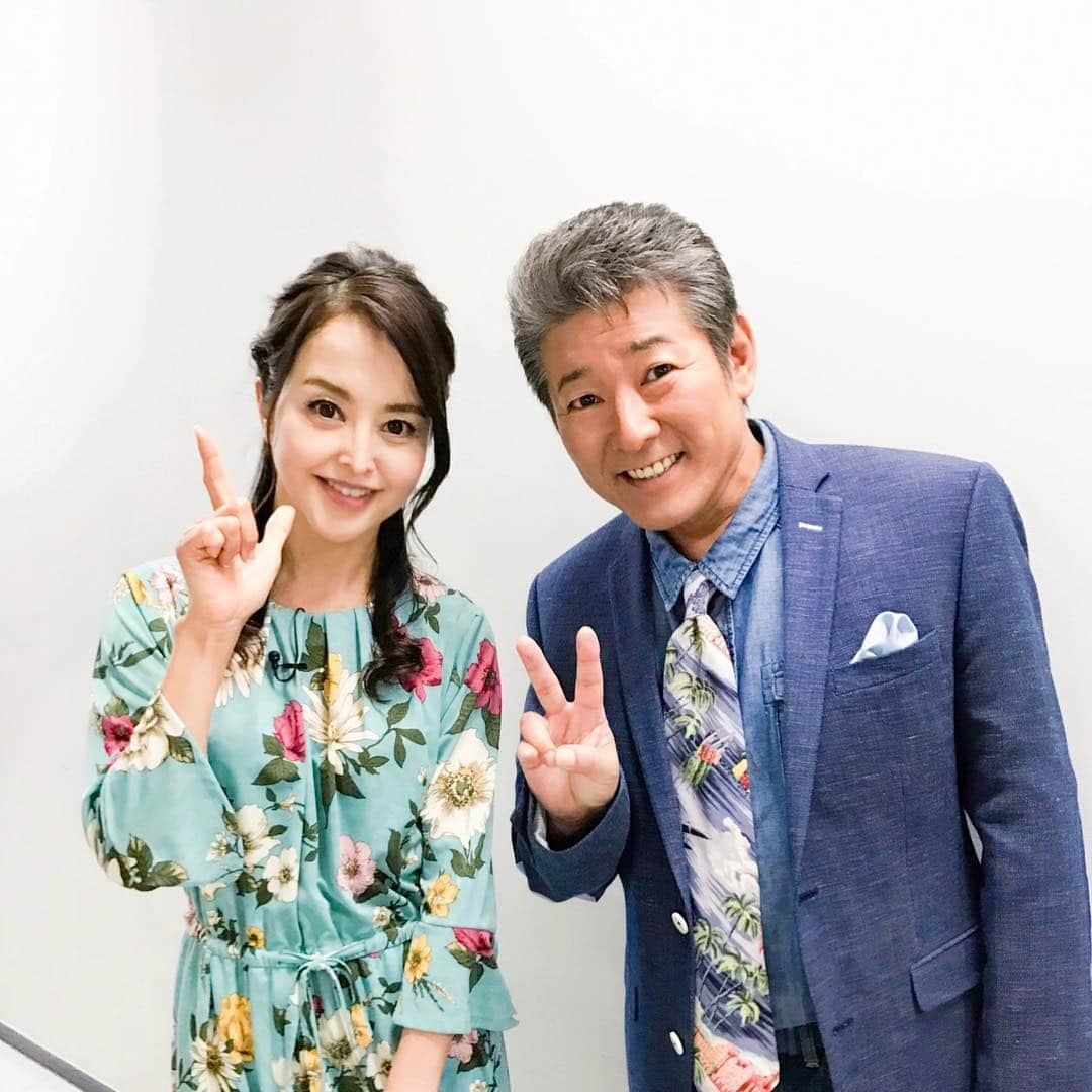 大桃美代子さんのインスタグラム写真 - (大桃美代子Instagram)「布川さんと。  シブがき隊と仕事をするなんて、  子供の頃には考えられなかった。  アイドルは10代から働いてるからね。  夢なんじゃない？  夢じゃない！の写真  #布川敏和 #シブがき隊#アイドル#優しい#老後の話をした#アイドルなのに#番組#ありがとうございます#健康は大事#昭和ピース✌️」9月25日 14時34分 - miyoko_omomo