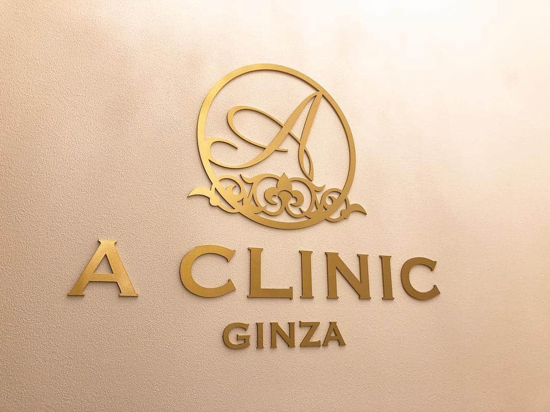 峯村優衣さんのインスタグラム写真 - (峯村優衣Instagram)「先日 @a_clinic_ginza さんにてやってみたかったＡスレッドを受けて来ました✨施術は約20分程度で後頭部を押されてる感覚くらいで、とくに痛みもなく終了👌🏻直後から効果もしっかり実感出来たし、先生やスタッフさんも皆さん親切で大満足でした😽ありがとうございました！ #Aスレッド #Aスレ #aclinic #aclinic銀座 #美容クリニック #美容皮膚科 #美容外科 #美肌 #小顔 #エイジングケア #リフトアップ #佐藤玲史 #峯村優衣」9月25日 19時19分 - minemura_yui