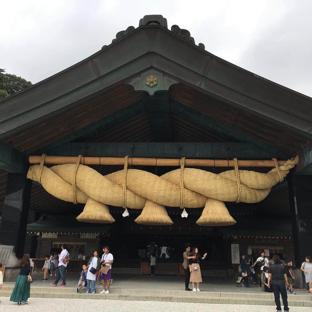 可児壮隆のインスタグラム：「OFF！ 島根観光！ 最高でした！ #出雲大社 #松江城 #島根ワイナリー #松江護国神社 #水燈路 #三徳山行った時も思ったけど写真じゃなかなか伝わらない #実際見るのが一番」
