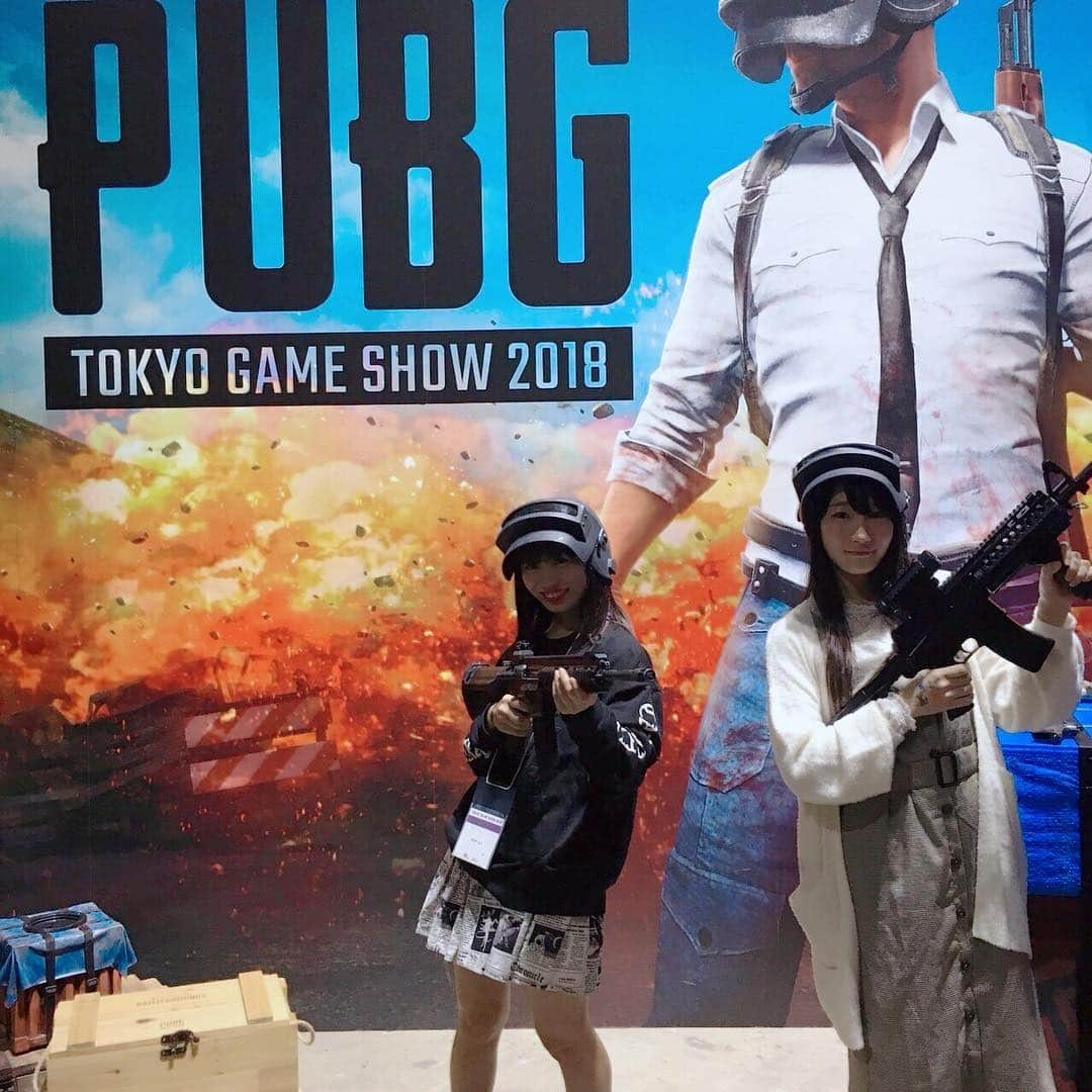 衛藤愛祐美さんのインスタグラム写真 - (衛藤愛祐美Instagram)「先日行われた東京ゲームショウにニコ生【Pのお宅にあつまってみた！】の取材で行ってきました〜！ ． やってみたかったVRの音ゲーやラブライブの推しと触れ合えるもの(？)もあったりでめちゃめちゃ楽しかったです…！ ．  #東京ゲームショウ #東京ゲームショウ2018 #tgs #tgs2018 #キングダムハーツ #ラブライブ #ラブライブサンシャイン  #pubg」9月25日 20時26分 - _eto_ayumi