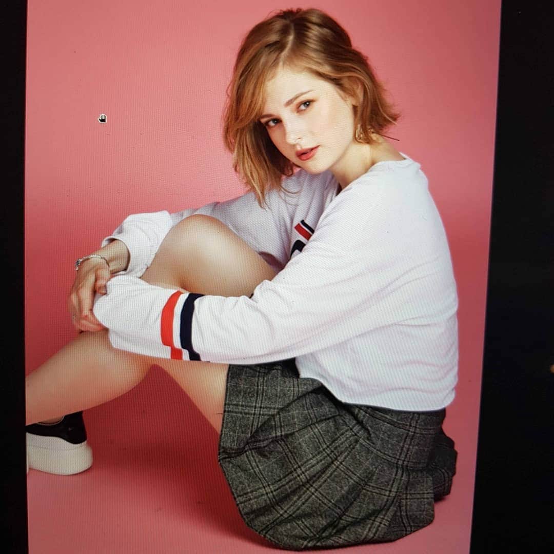 Ella Freyaさんのインスタグラム写真 - (Ella FreyaInstagram)「Might or might not post more  of