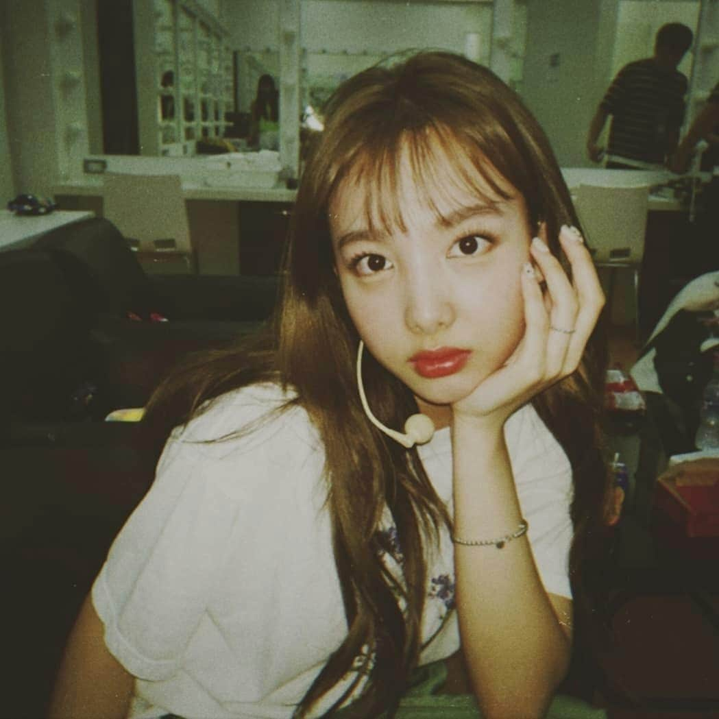 ナヨンさんのインスタグラム写真 - (ナヨンInstagram)「😘😘😘 #TWICE#트와이스#NAYEON#나연」9月26日 10時18分 - twicenayeon