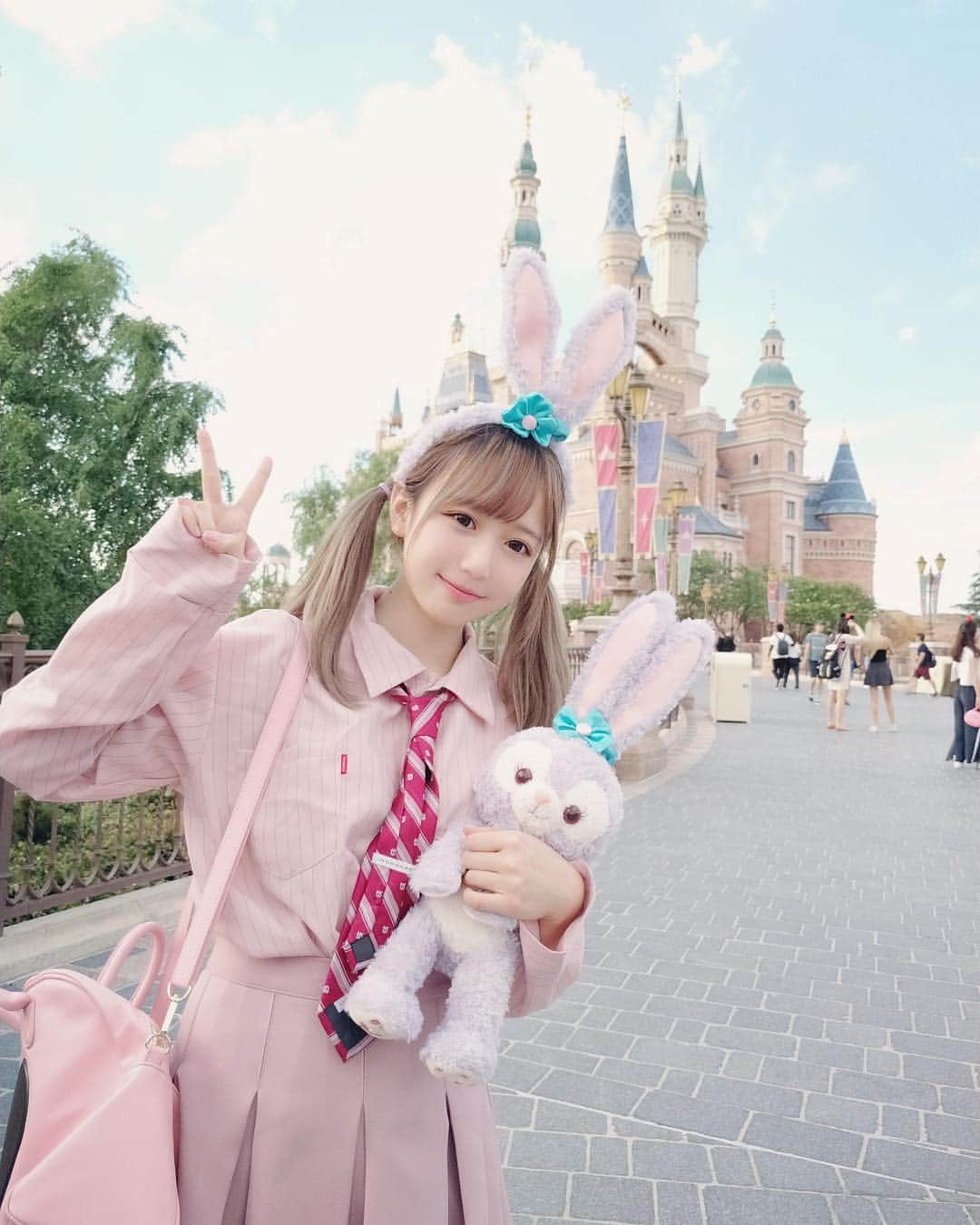 Yamiさんのインスタグラム写真 - (YamiInstagram)「Shanghai Disneyland♡♪♪♪」9月26日 20時01分 - real__yami