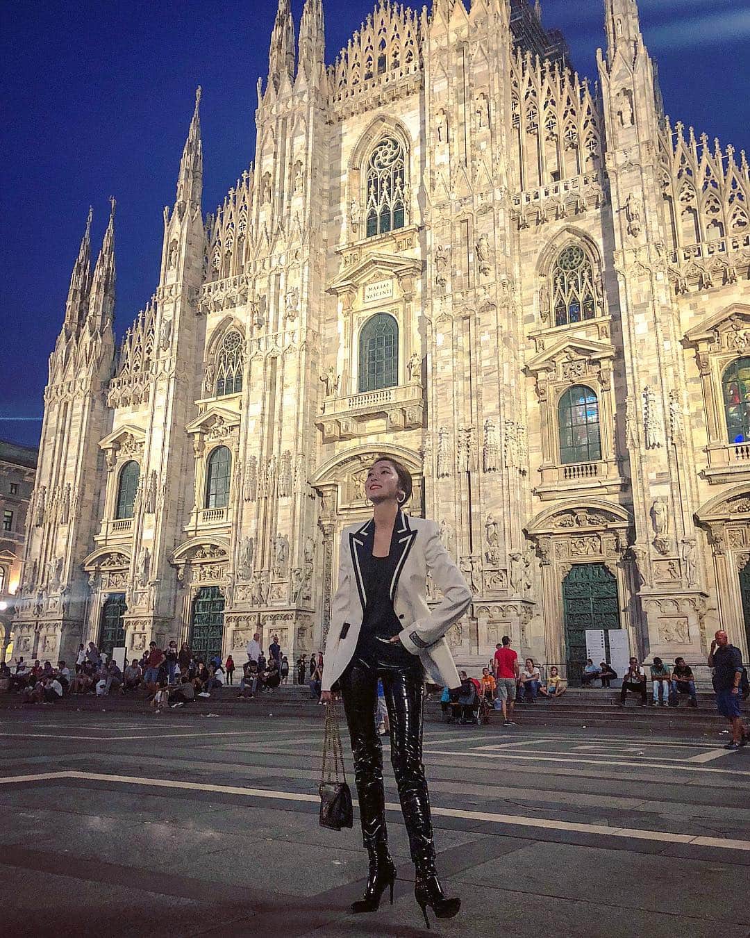 ジェシカ さんのインスタグラム写真 - (ジェシカ Instagram)「Milano by night🌙✨🇮🇹」9月26日 12時11分 - jessica.syj