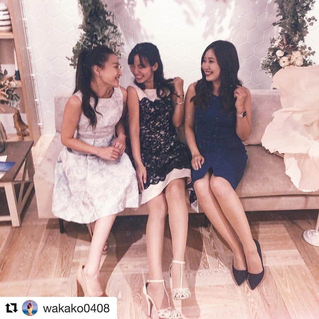 FAJOTIさんのインスタグラム写真 - (FAJOTIInstagram)「@wakako0408 様 素敵にご着用頂きありがとうございます😊  #Repost @wakako0408 with @get_repost ・・・ ⠀ 昨夜は雑誌withのスターメンバーと エディターが集まるパーティーへ🍸 ⠀ @fajoti さんの素敵なドレスの中から #レース切替アシンメトリーワンピース を着させていただきました👗💕 ⠀ 会場の結婚式場が本当に素敵だった👰 かわいい女の子達とお洒落なフード食べて 賑やかで楽しすぎる華金nightでした🌙 ⠀ #PR #fajoti #ファジョティ #エスクリ #ラグナヴェールアトリエ #lagunaveilatelier」9月26日 13時28分 - fajoti