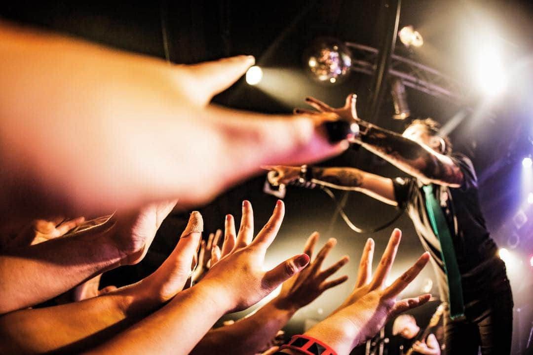 MAH さんのインスタグラム写真 - (MAH Instagram)「THE WEST END TOUR 2018 Day 4 at APOLLO, Izumo.  #SiM #tricot  Photo by @kouhey0622」9月26日 14時44分 - mahfromsim