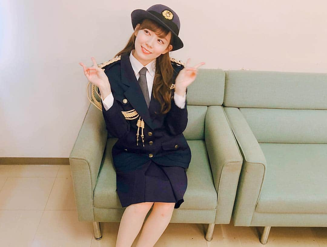 渡辺美優紀さんのインスタグラム写真 - (渡辺美優紀Instagram)「. 本日は奈良県の西和警察署のイベント「西和地区安心・安全フェスタ」にて、 #一日警察署長 を勤めさせていただきました👮‍♀️❤️ 警察署長になるのははじめての経験です😚 みなさん、安全に過ごすことを心がけてくださいね⭐️ 私の故郷、奈良県のみなさんに会えて嬉しかったです🦌 . #平和が一番 #奈良県 #かき氷発祥の地 🍧 #食べたかった」9月26日 17時30分 - miyukichan919