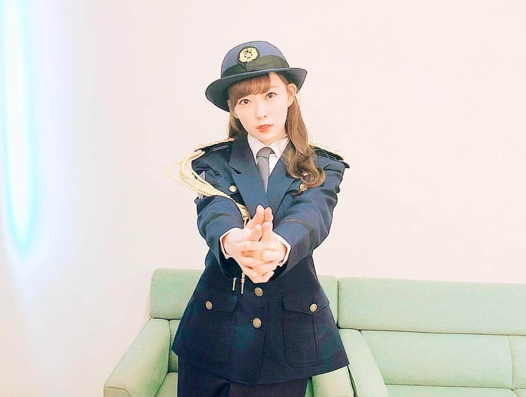 渡辺美優紀さんのインスタグラム写真 - (渡辺美優紀Instagram)「. 本日は奈良県の西和警察署のイベント「西和地区安心・安全フェスタ」にて、 #一日警察署長 を勤めさせていただきました👮‍♀️❤️ 警察署長になるのははじめての経験です😚 みなさん、安全に過ごすことを心がけてくださいね⭐️ 私の故郷、奈良県のみなさんに会えて嬉しかったです🦌 . #平和が一番 #奈良県 #かき氷発祥の地 🍧 #食べたかった」9月26日 17時30分 - miyukichan919