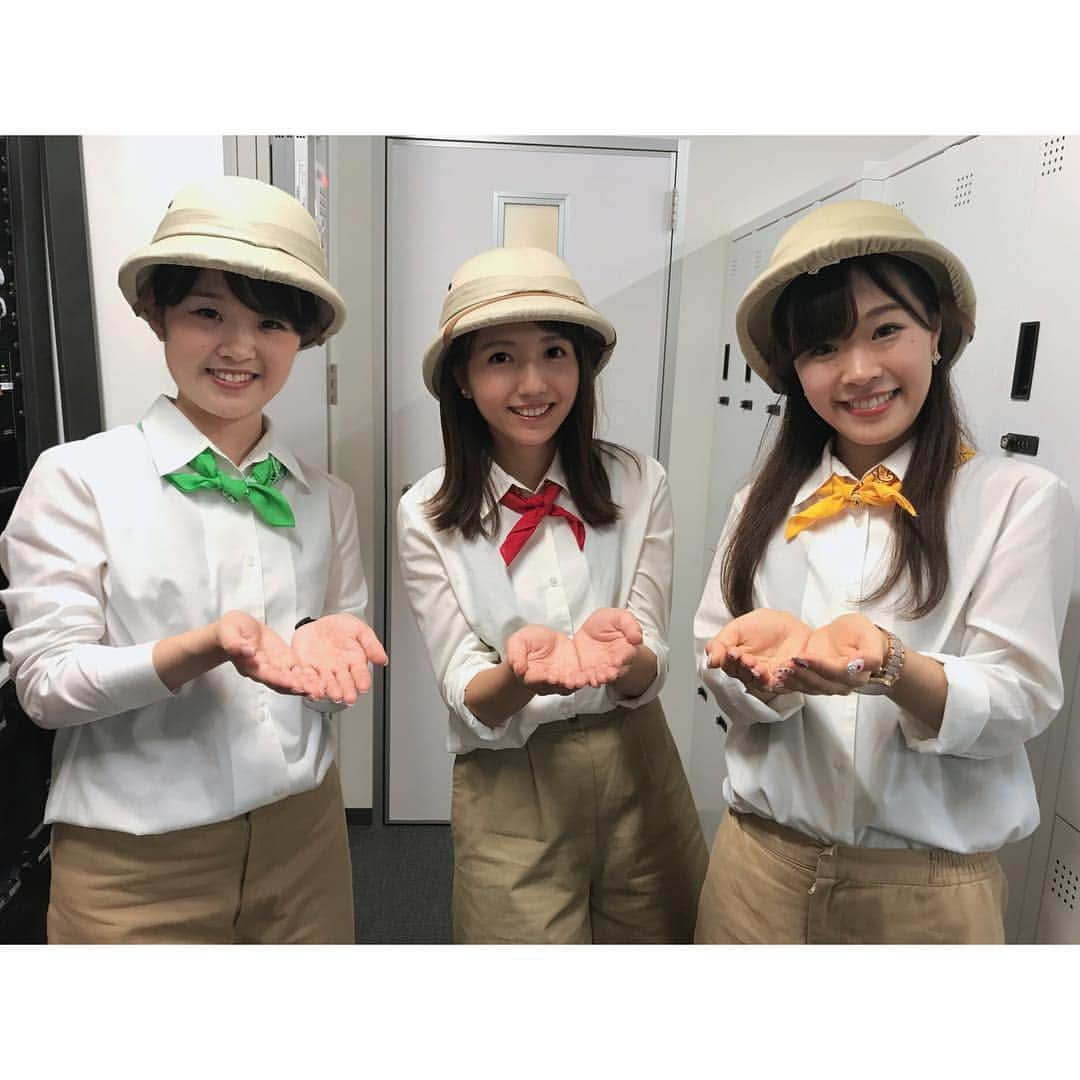 森遥香さんのインスタグラム写真 - (森遥香Instagram)「今朝の #ZIP! ハテナビでは、スタッフオンリーの扉の先に潜入調査🧐 一緒に探検隊を結成してくれた2人のおかげで楽しいロケになりました✨ (久しぶりに白いハイソックス履くねー！と盛り上がりましたw) . ゲーマーとしては、ゲームセンターの裏側もワクワクしました💓 ジョイスティックに久々にトキめいた。。笑 取材をさせてくださった店舗の皆様、お忙しい中本当にありがとうございました🙏 . . 3枚目はお借りした衣装です👗お気に入りです✨ . ▶︎ネックブラウス/ @unrelish_official ▶︎セットアップ/ @mischmasch_official」9月26日 18時10分 - moriri_h