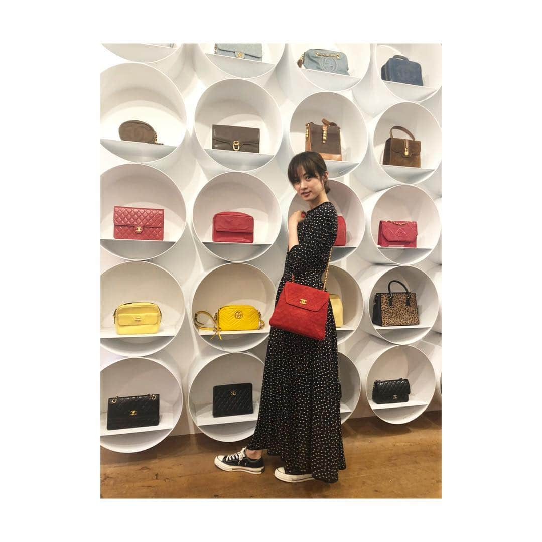 高垣麗子さんのインスタグラム写真 - (高垣麗子Instagram)「・ hedyの展示会へ行ってきた。 今日のワンピースに 合わせたくなるBAGと♪ ・ #hedy #hedydaikanyama  #エディ @hedy_japan」9月26日 21時06分 - reikotakagaki