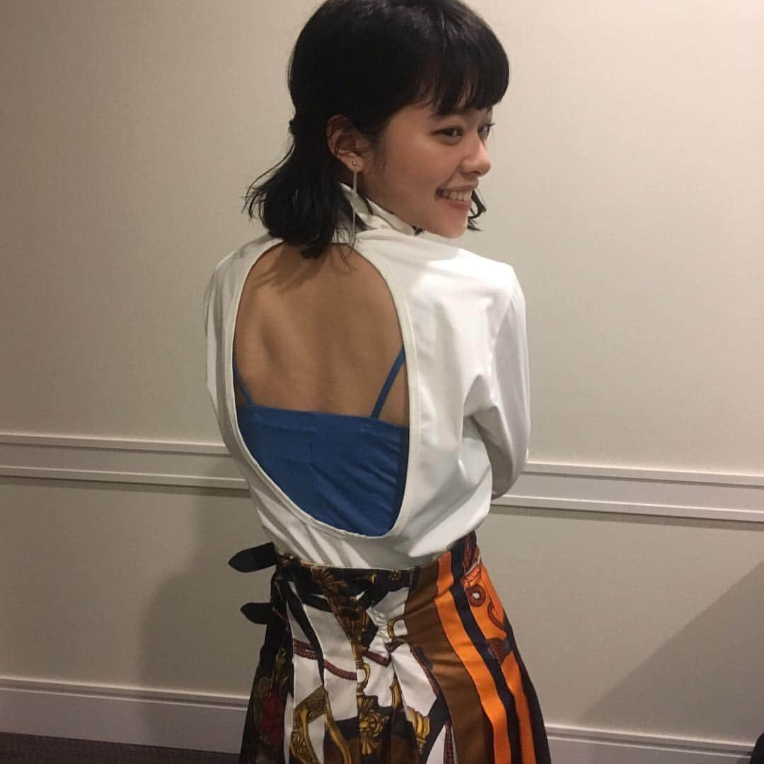 岸井ゆきのさんのインスタグラム写真 - (岸井ゆきのInstagram)「改めまして 角田光代さん原作 今泉力哉監督作品 私が主人公テルコを演じた『愛がなんだ』が 東京国際映画祭コンペティション部門に選出されました。 昨日は虎ノ門ヒルズで会見でした。 うれしいねえ。。本当にうれしいです。 東京国際映画祭は今まで三度、スプラッシュ部門で登壇しました。その都度、こんなに嬉しいことはないなーと思いながら。 スプラッシュの時も今回も、 わたしの願いはただただ映画を観てもらいたいという気持ちです！ コンペとなればより沢山の方々に見てもらえると思うとほんとうに嬉しいです。 ただ映画が好きです。こんなに素敵な作品ができました！と 皆さんどうかやっと生まれたこの作品を見てください！と、そう思って、います！ 10／25〜！ よろしくお願いします❣️❣️」9月26日 22時18分 - yukino_kishii