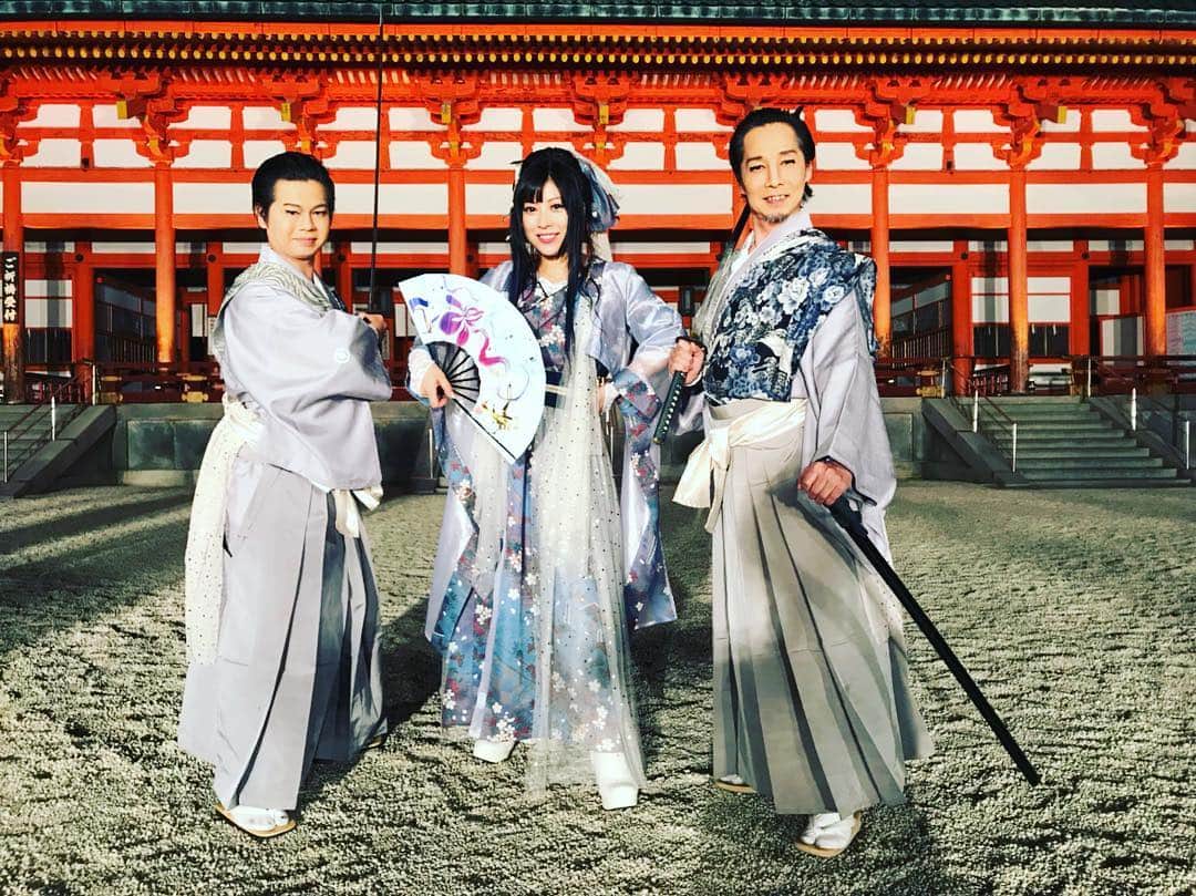 鈴華ゆう子のインスタグラム：「#日本壮心流 #剣詩舞 #入倉昭山 #宗家 #入倉昭皇 #鈴華ゆう子 #japanesedance #kenbu #shibu #sousinryu」