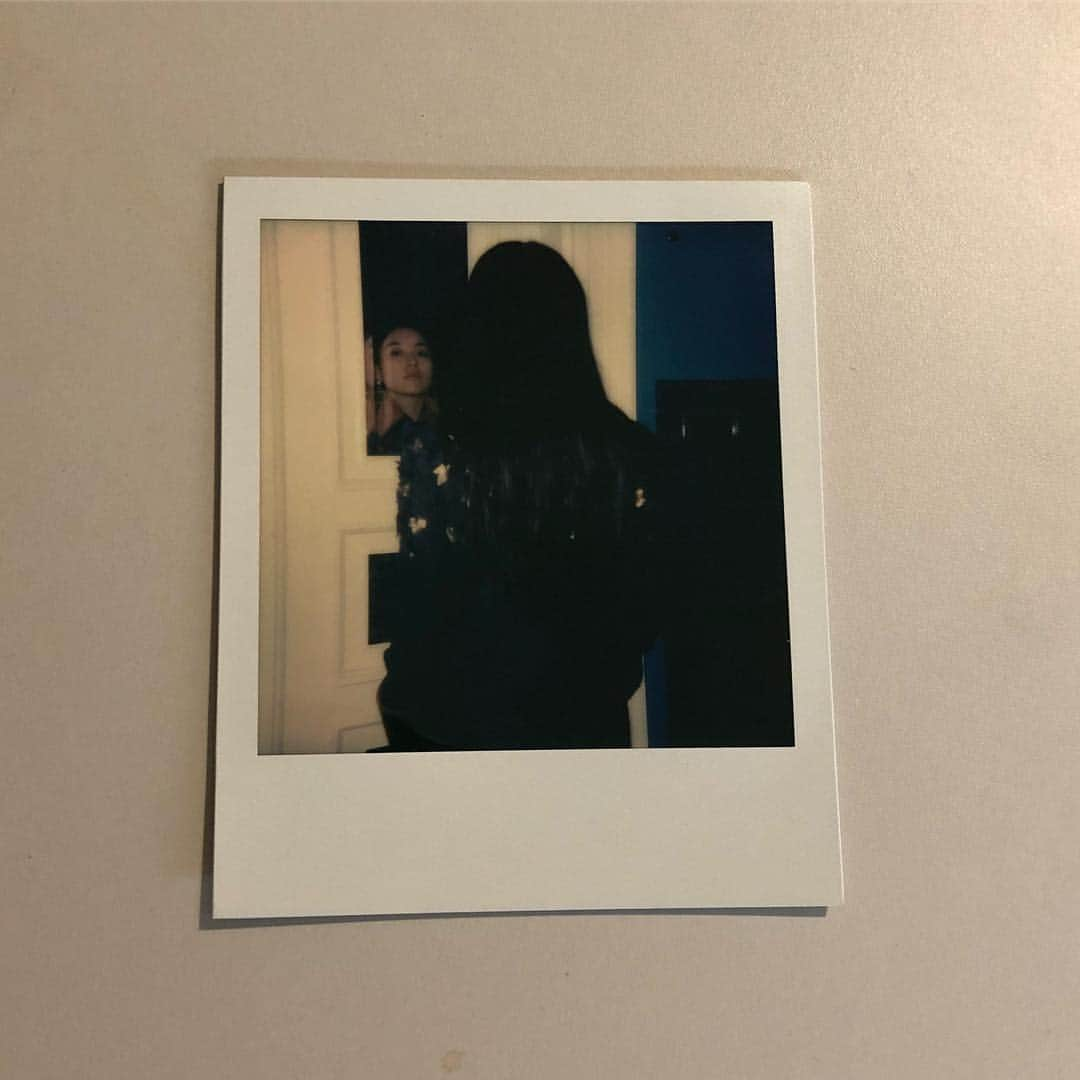 ハン・ヒョジュさんのインスタグラム写真 - (ハン・ヒョジュInstagram)「#polaroid」9月27日 5時48分 - hanhyojoo222